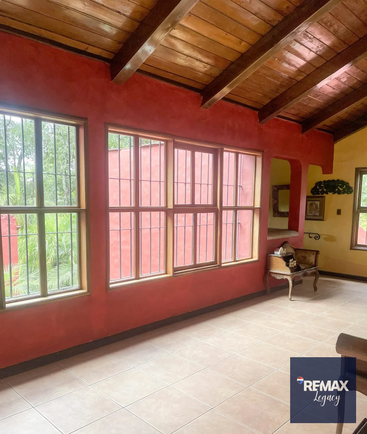 Casa Venta | Blvr. San Jorge Yumar | Zona 6 Mixco — Casa en Venta en Zona 6 Mixco, Guatemala, Ciudad — foto 6 de 17