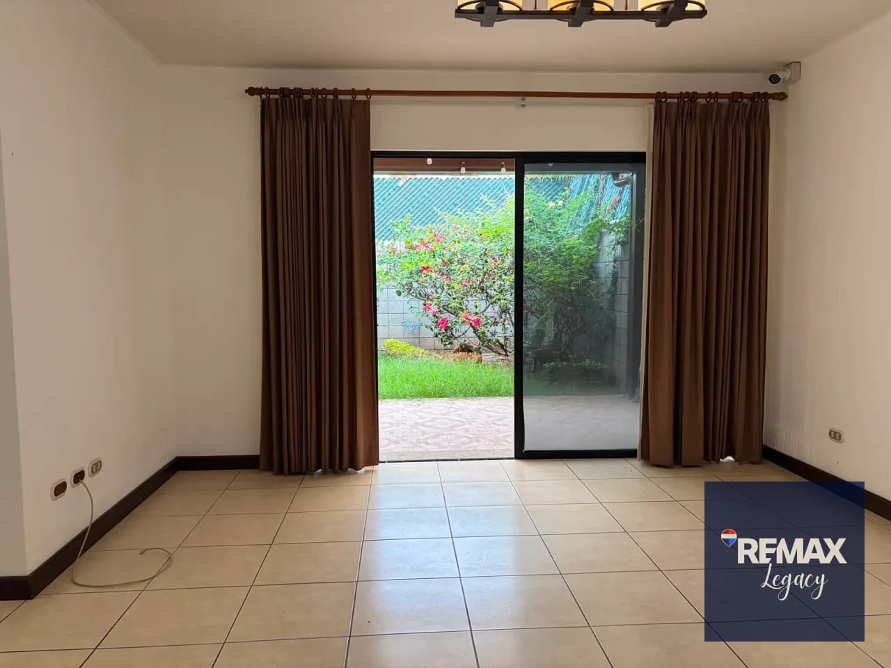 Casa Venta | Portal de San Isidro | zona 16 — Casa en Venta en San Isidro, Zona 16, Guatemala, Ciudad — foto 3 de 7