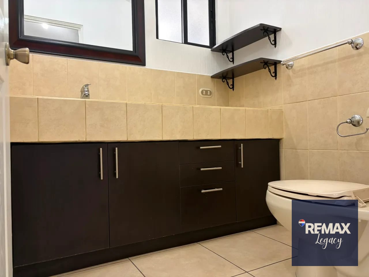 Casa Venta | Portal de San Isidro | zona 16 — Casa en Venta en San Isidro, Zona 16, Guatemala, Ciudad — foto 4 de 7