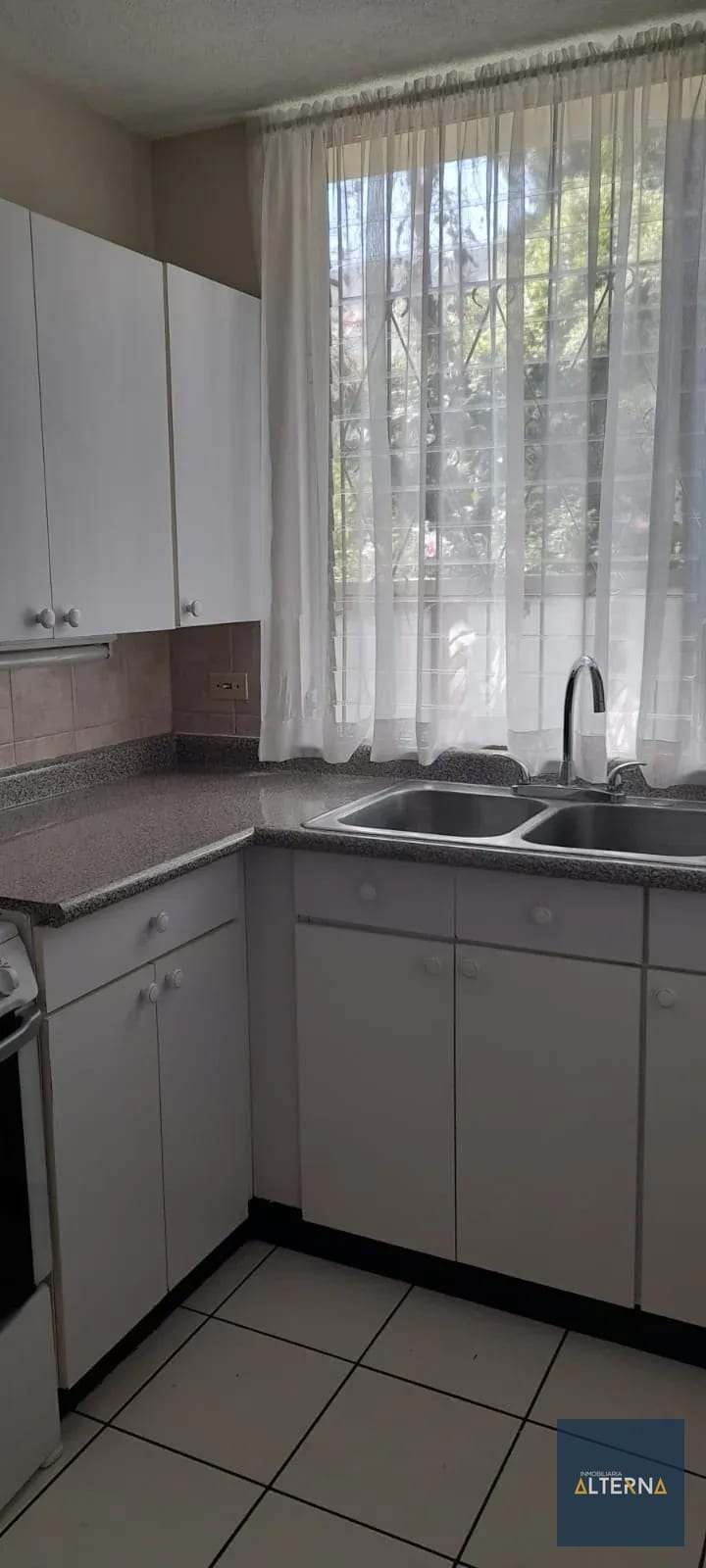 Apartamento en Renta amueblado en zona 9 — Apartamento en Alquiler en Zona 9, Guatemala, Ciudad — foto 10 de 12