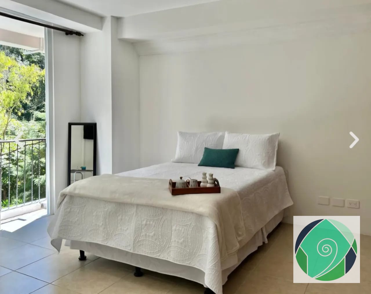 Alquiler Efficiency amueblado en zona 16 — Apartamento en Alquiler en La Montaña, Zona 16, Guatemala, Ciudad — foto 2 de 6