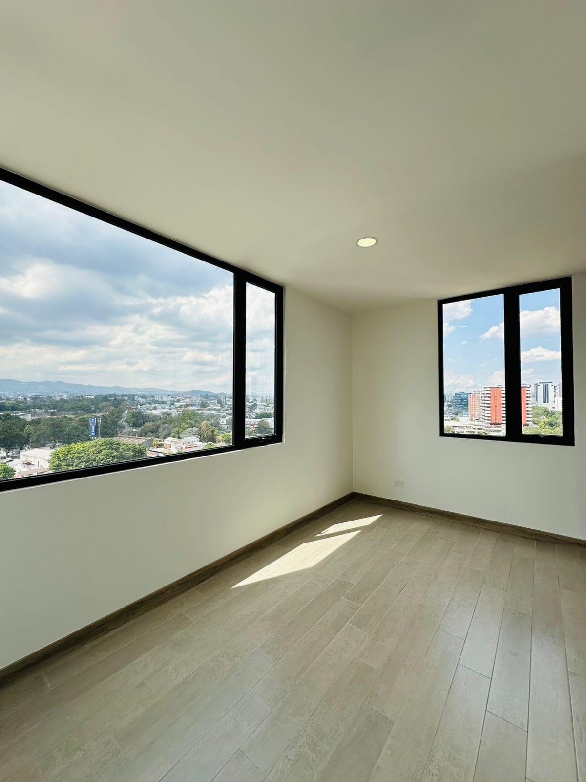 Apartamento en venta — Apartamento en Venta en Providencia Apartamentos, Zona 13, Guatemala, Ciudad — foto 1 de 10