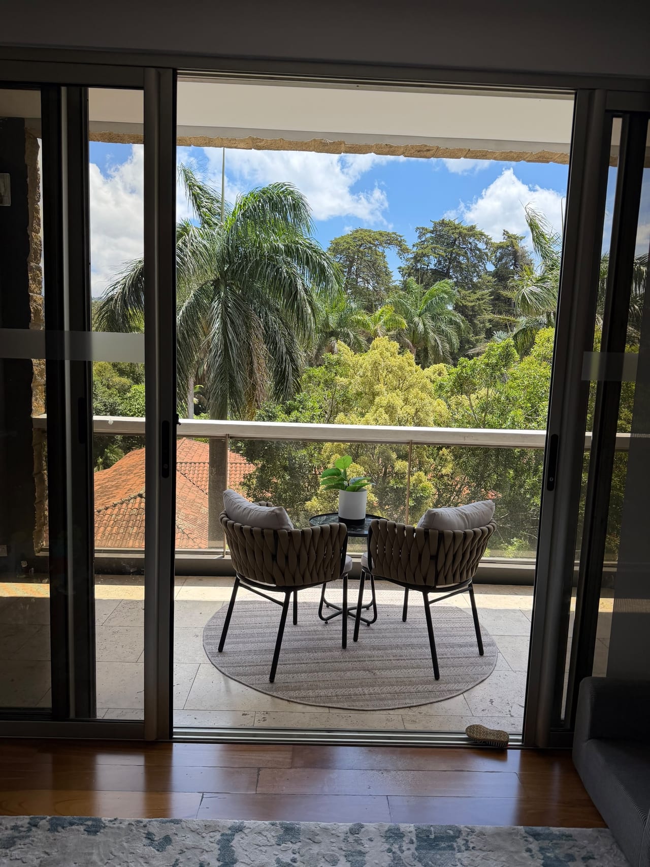 Espectacular apartamento en renta zona 14 — Apartamento en Alquiler en Tiffany Cañada, Zona 14, Guatemala, Ciudad — foto 1 de 7