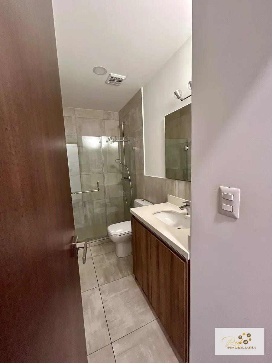 🏙️✨ Penthouse en Venta | Exclusividad, comodidad y ubicación privilegiada — Apartamento en Venta en Zona 10, Guatemala, Ciudad — foto 9 de 11