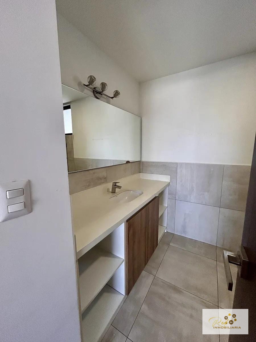 🏙️✨ Penthouse en Venta | Exclusividad, comodidad y ubicación privilegiada — Apartamento en Venta en Zona 10, Guatemala, Ciudad — foto 10 de 11