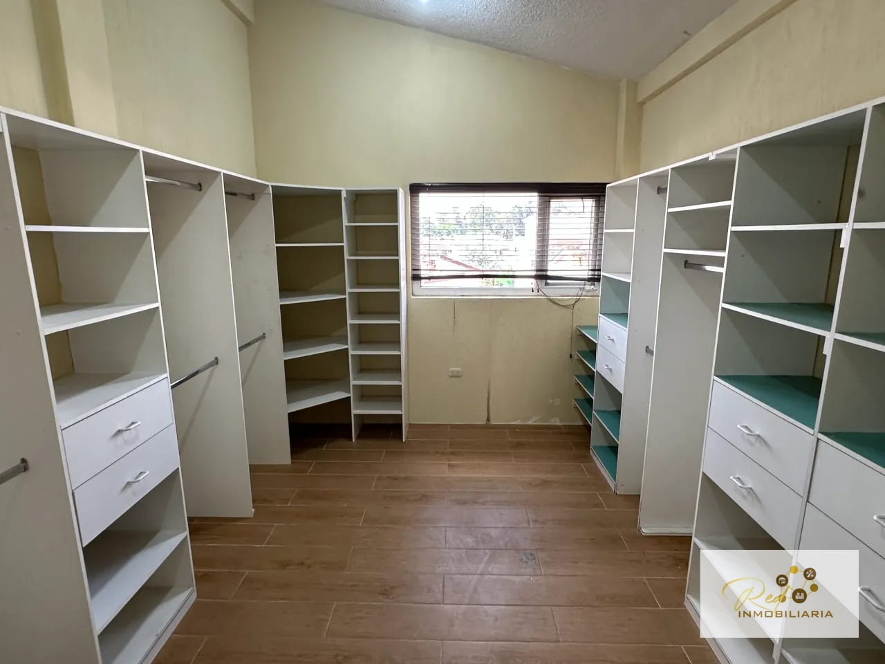 VENTA DE CASA EN SAN JORGE ZONA 11 — Casa en Venta en San Jorge, Zona 11, Guatemala, Ciudad — foto 12 de 16