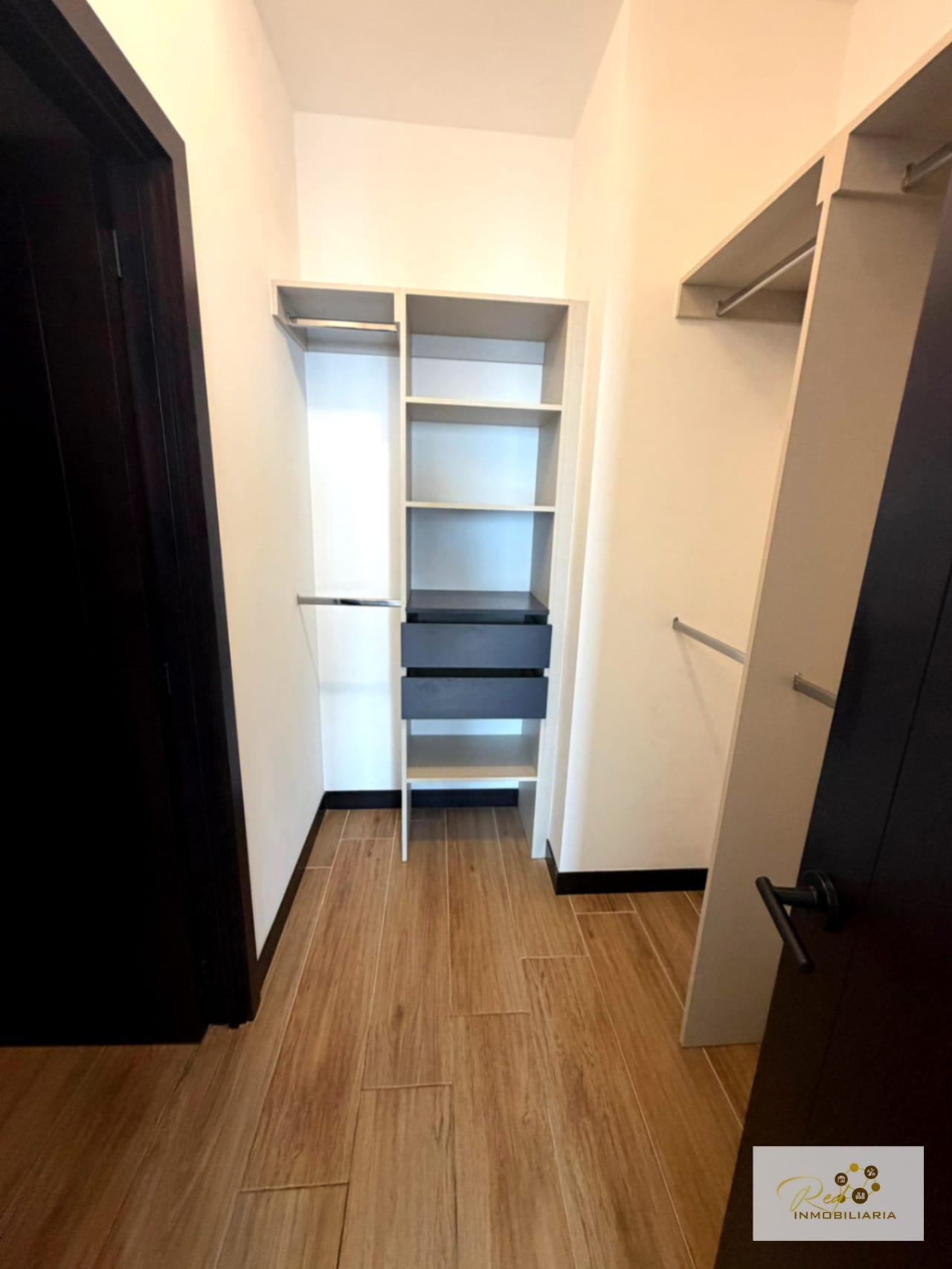 đ˘ APARTAMENTO EN ALQUILER â EDIFICIO LIRIOS 3 DE CAYALA â Apartamento en Alquiler en Ciudad CayalĂĄ, Zona 16, Guatemala, Ciudad â foto 11 de 17