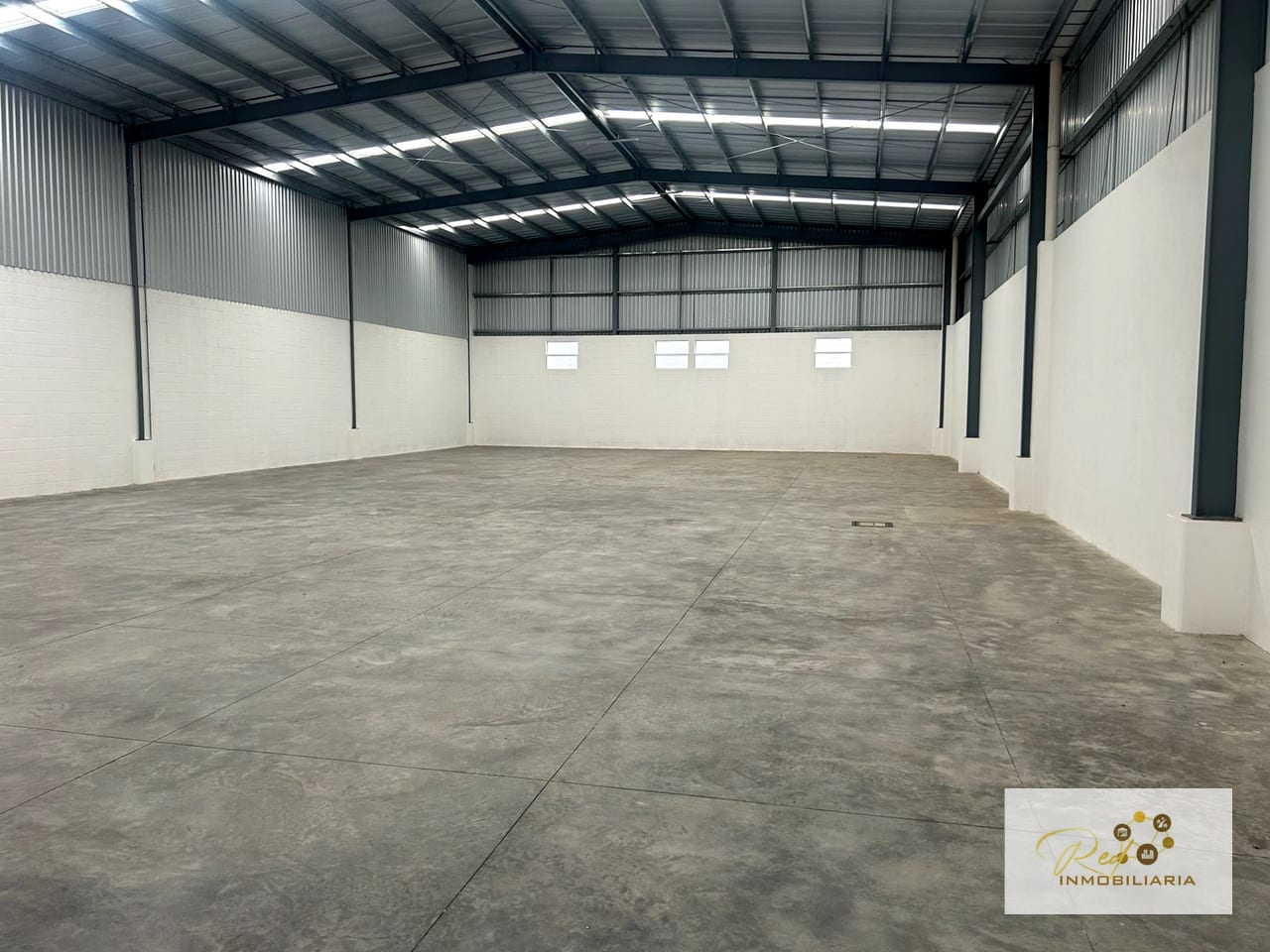 🏢 BODEGA EN ALQUILER | Tunas 8 — El Naranjo — Bodega / Ofibodega en Alquiler en Zona 4, Guatemala, Ciudad — foto 4 de 14
