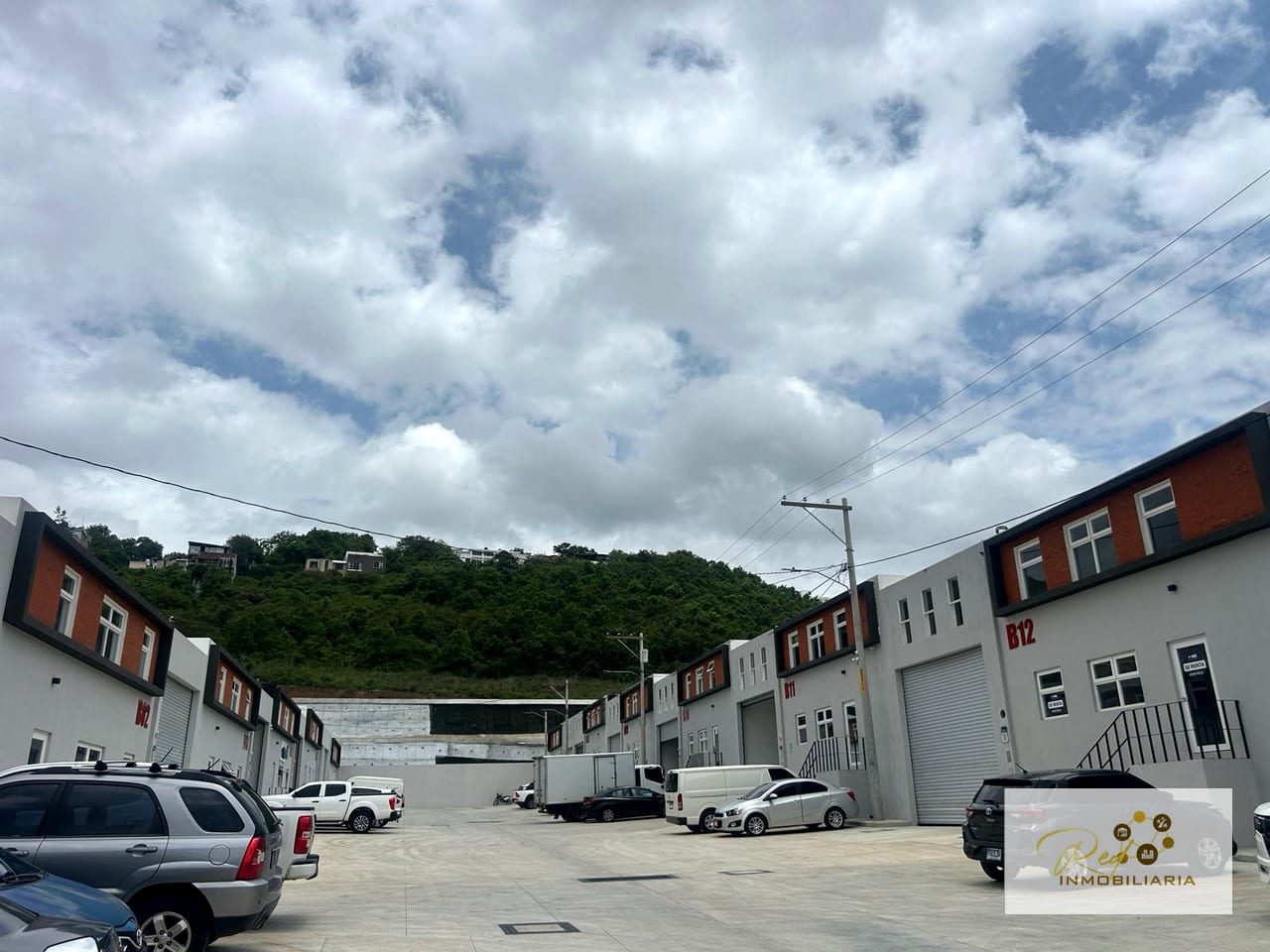 🏢 BODEGA EN ALQUILER | Tunas 8 — El Naranjo — Bodega / Ofibodega en Alquiler en Zona 4, Guatemala, Ciudad — foto 1 de 14