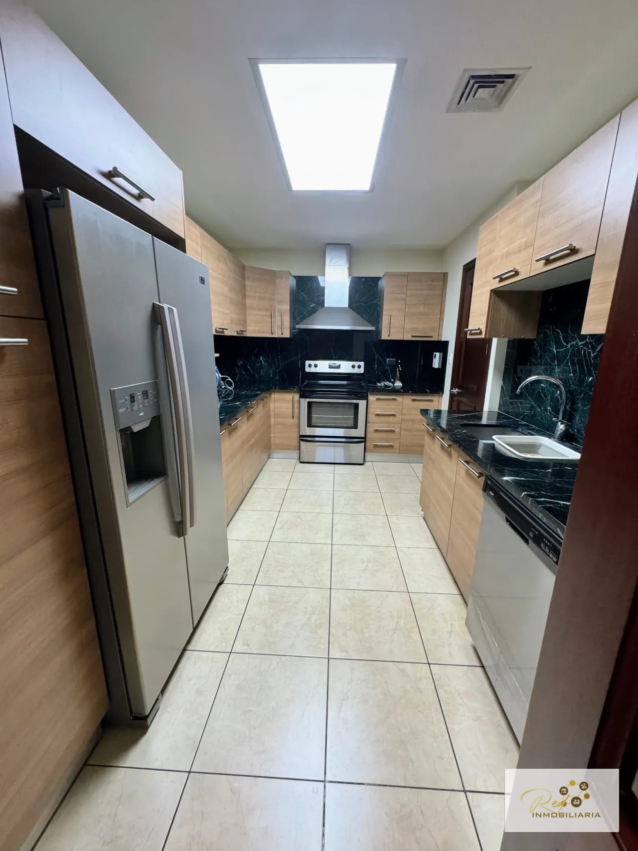 Venta Apartamento de Lujo, Edificio Santa María, Zona 10, Guatemala — Apartamento en Venta en Santa María, Zona 10, Guatemala, Ciudad — foto 4 de 15