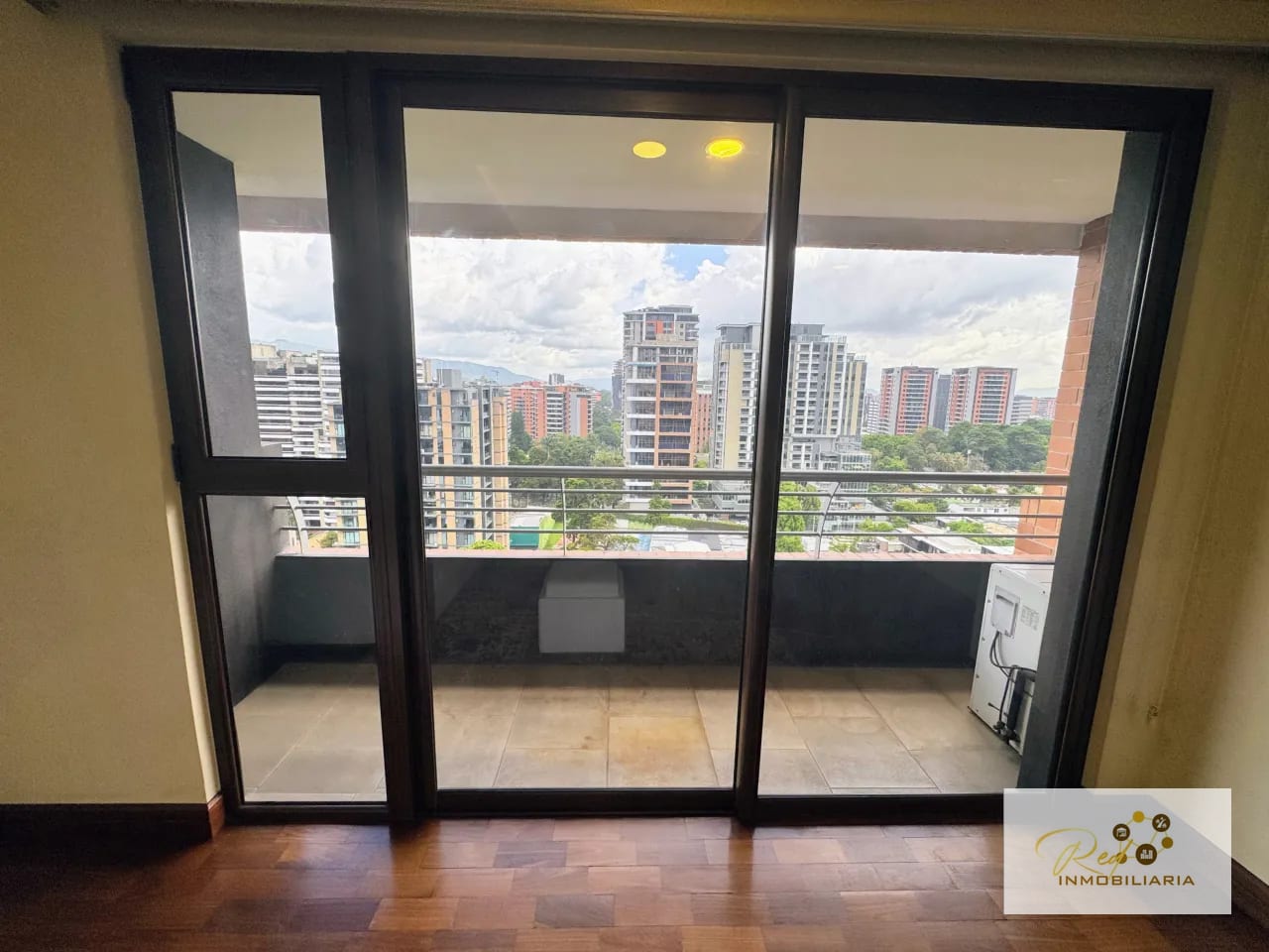 Venta Apartamento de Lujo, Edificio Santa María, Zona 10, Guatemala — Apartamento en Venta en Santa María, Zona 10, Guatemala, Ciudad — foto 6 de 15
