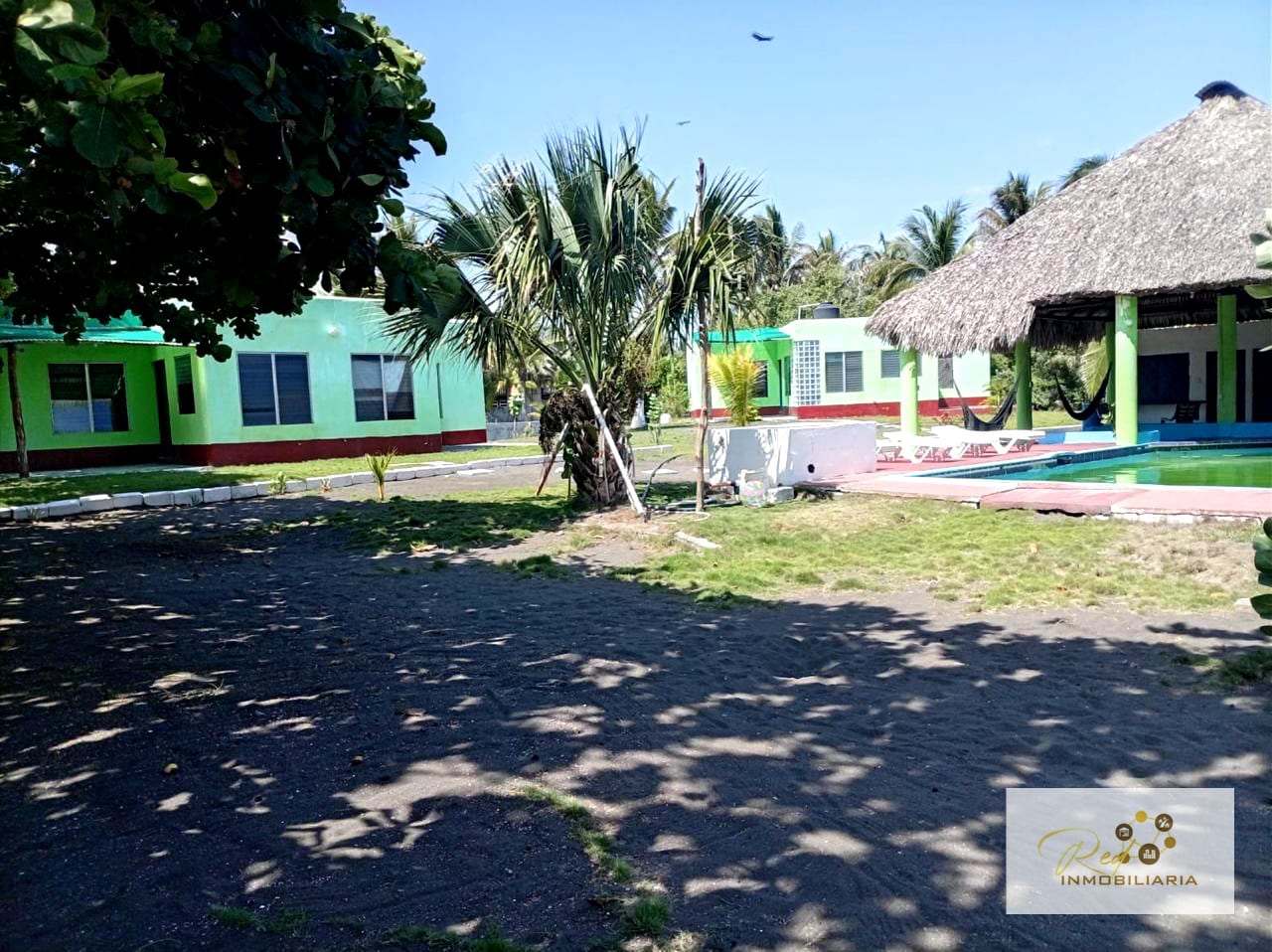 🏖️ Terreno con dos bungalows en venta — Aldea El Pumpo, Km 144 a 3 Km de Monterrico — Terreno en Venta en Monterrico, Santa Rosa — foto 6 de 14