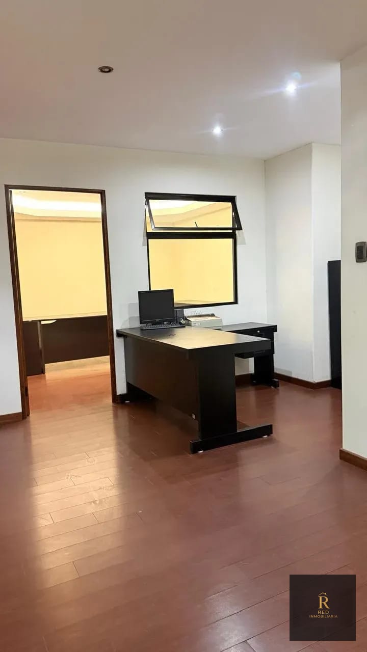 🏢 Oficina en alquiler — Zona 9, Edificio Reformador (Avenida Reforma) — Oficina en Alquiler en Zona 9, Guatemala, Ciudad — foto 2 de 7