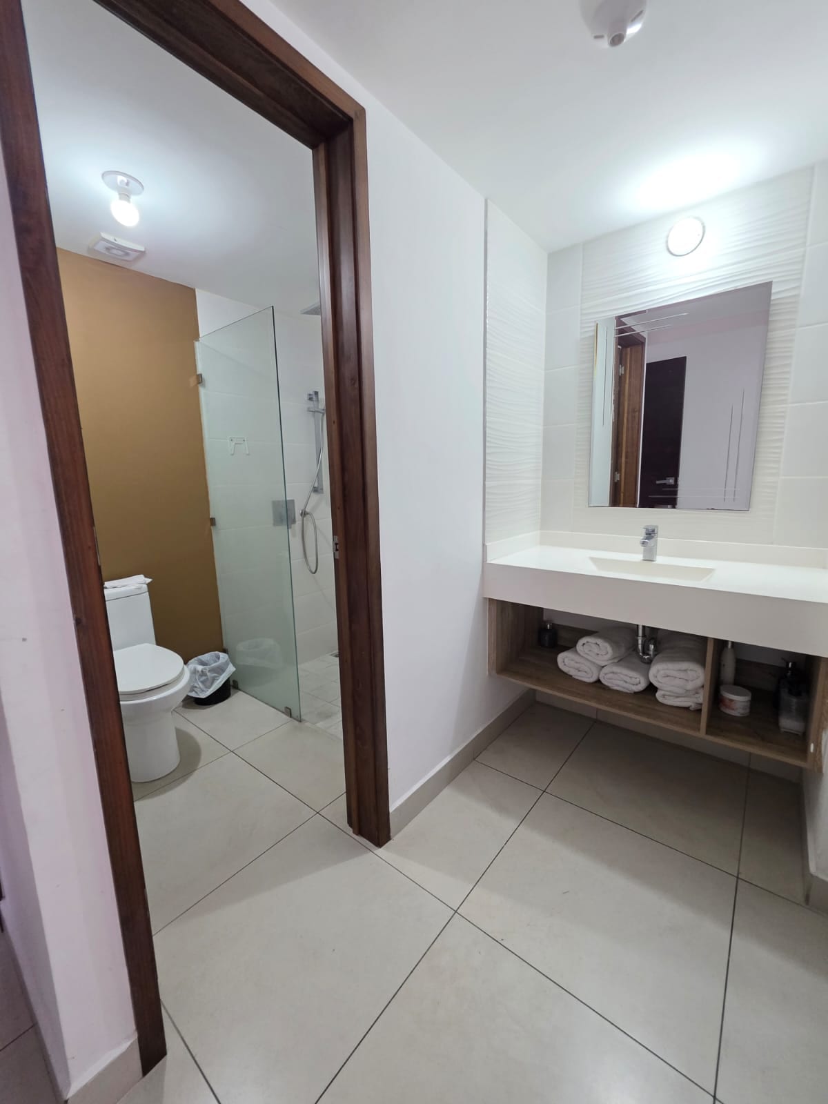 BE14 / APARTAMENTO EN RENTA DE 3 HABITACIONES — Apartamento en Alquiler en Be14, Zona 14, Guatemala, Ciudad — foto 11 de 13