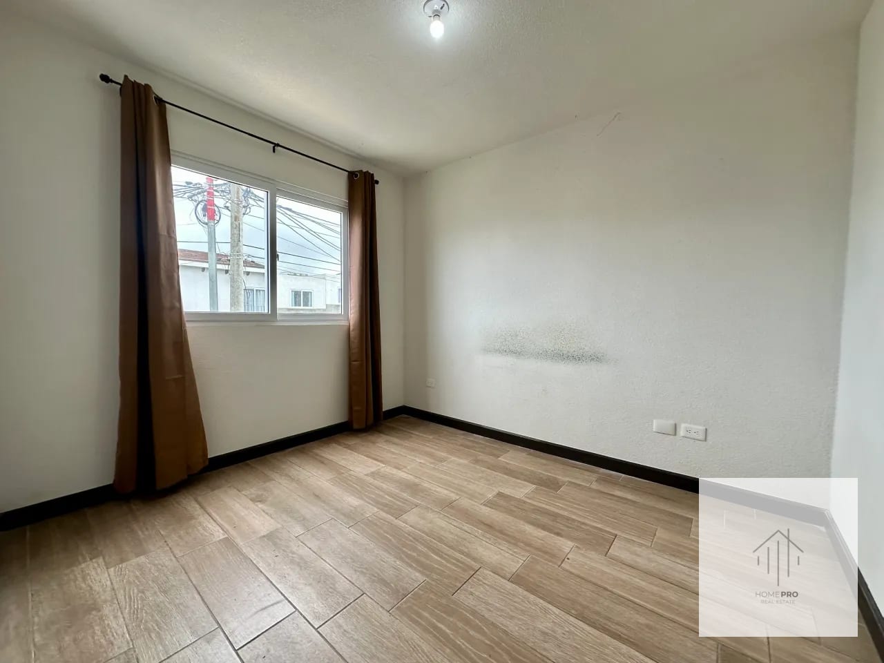 Casa Semi Amueblada en Venta en San José Pinula — Casa en Venta en Condado Florenza, San José Pinula, Guatemala, Ciudad — foto 9 de 17