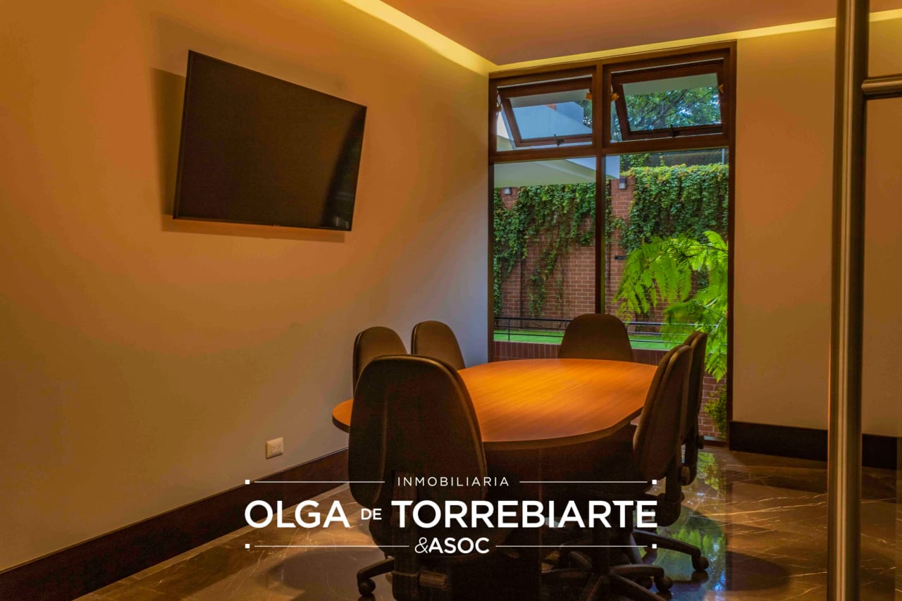 Apartamento amueblado en Santa Sofía — Apartamento en Alquiler en Santa Sofía, Zona 10, Guatemala, Ciudad — foto 11 de 15