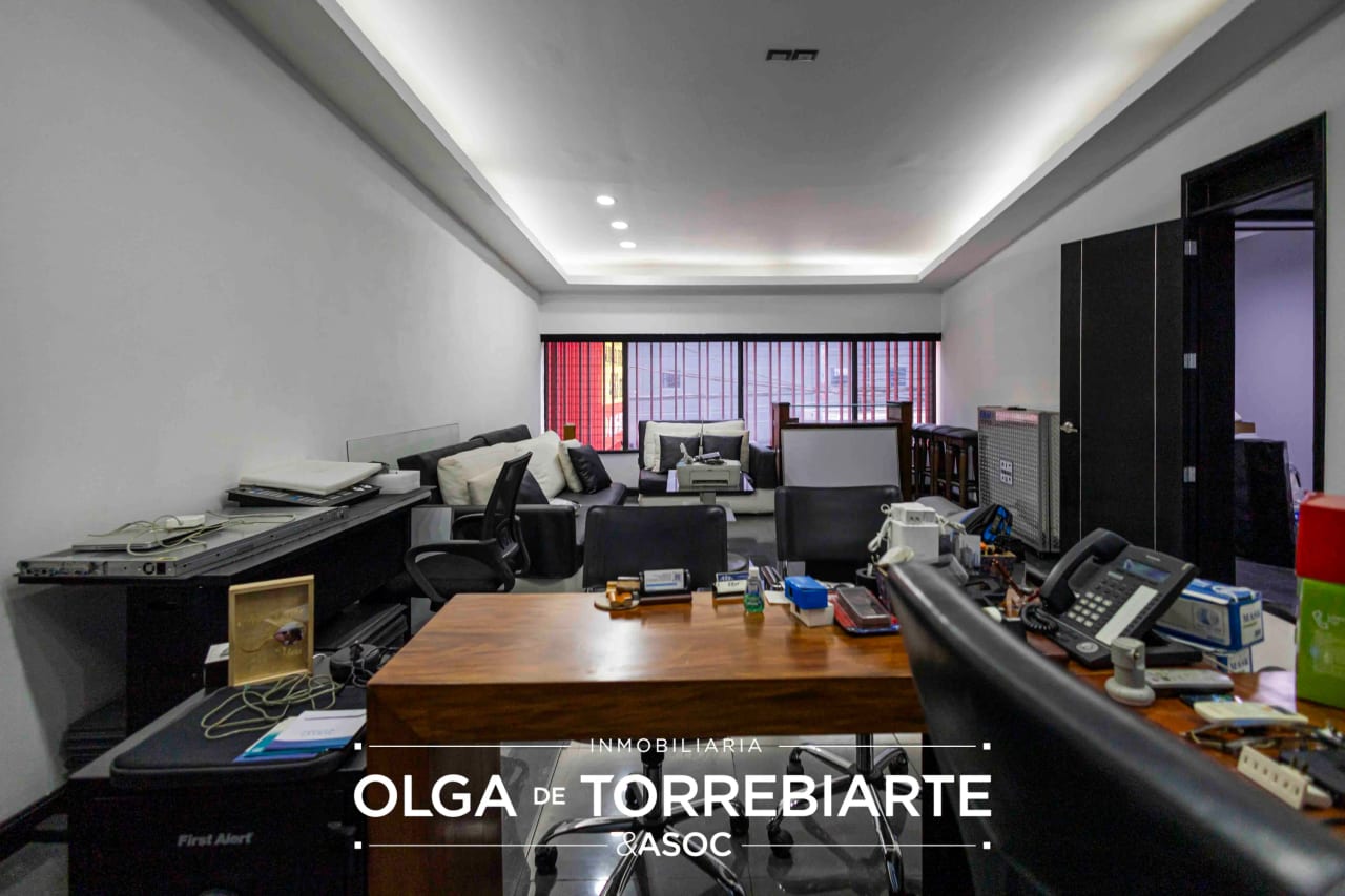 Edificio en renta Zona 10 — Edificio en Alquiler en Zona 10, Guatemala, Ciudad — foto 9 de 11