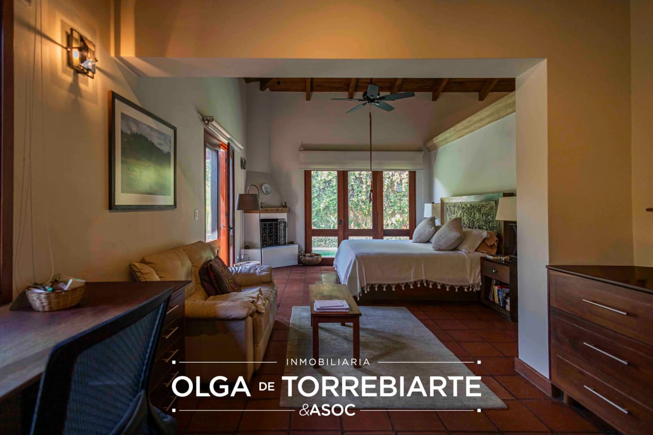 Casa con piscina en Condominio Ermita de Santa Lucía — Casa en Venta en Antigua, Sacatepéquez — foto 16 de 17
