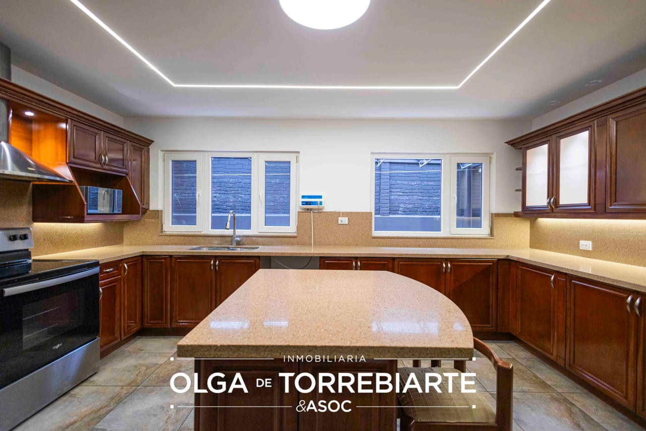 Casa en Condominio La Joya, Zona 10 — Casa en Alquiler en Zona 10, Guatemala, Ciudad — foto 12 de 17