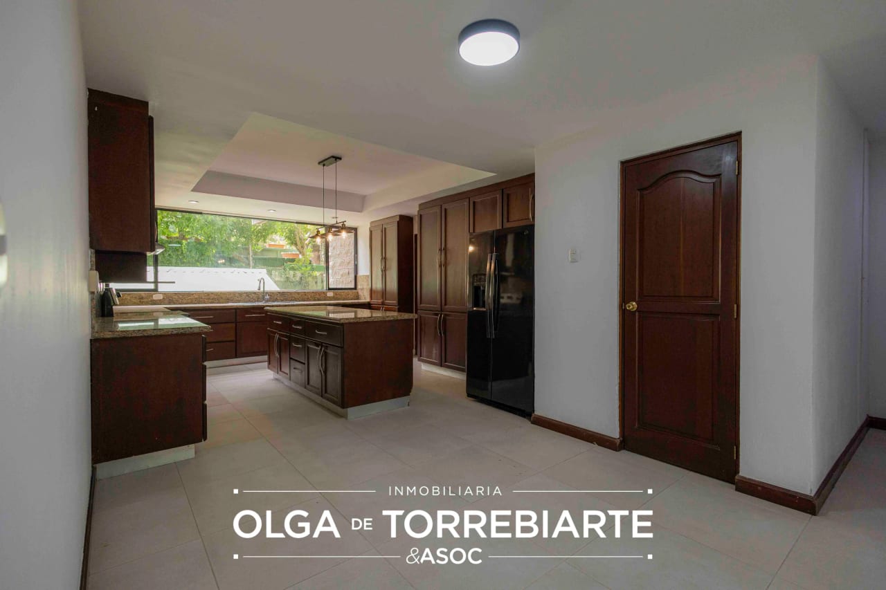 Apartamento en Altos de Torreliana, Carretera a El Salvador — Apartamento en Alquiler en Altos de Torreliana, Carretera a El Salvador, Guatemala, Ciudad — foto 8 de 16