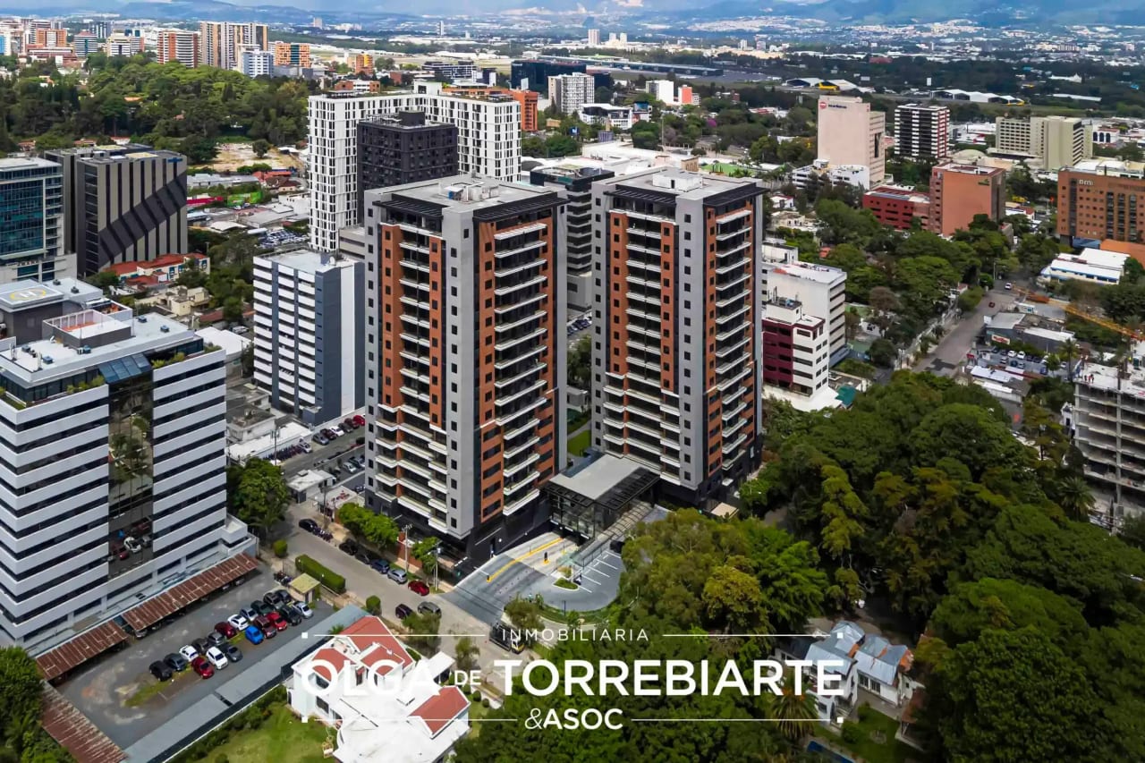 Apartamento en Ferré Diez, Zona 10 — Apartamento en Alquiler en Ferré Diez, Zona 10, Guatemala, Ciudad — foto 1 de 17