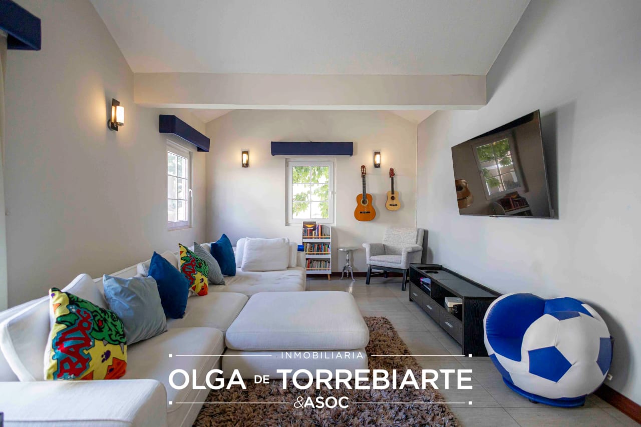 Casa en Condominio Pasaje Residencias — Casa en Venta en Carretera a El Salvador, Guatemala, Ciudad — foto 10 de 13