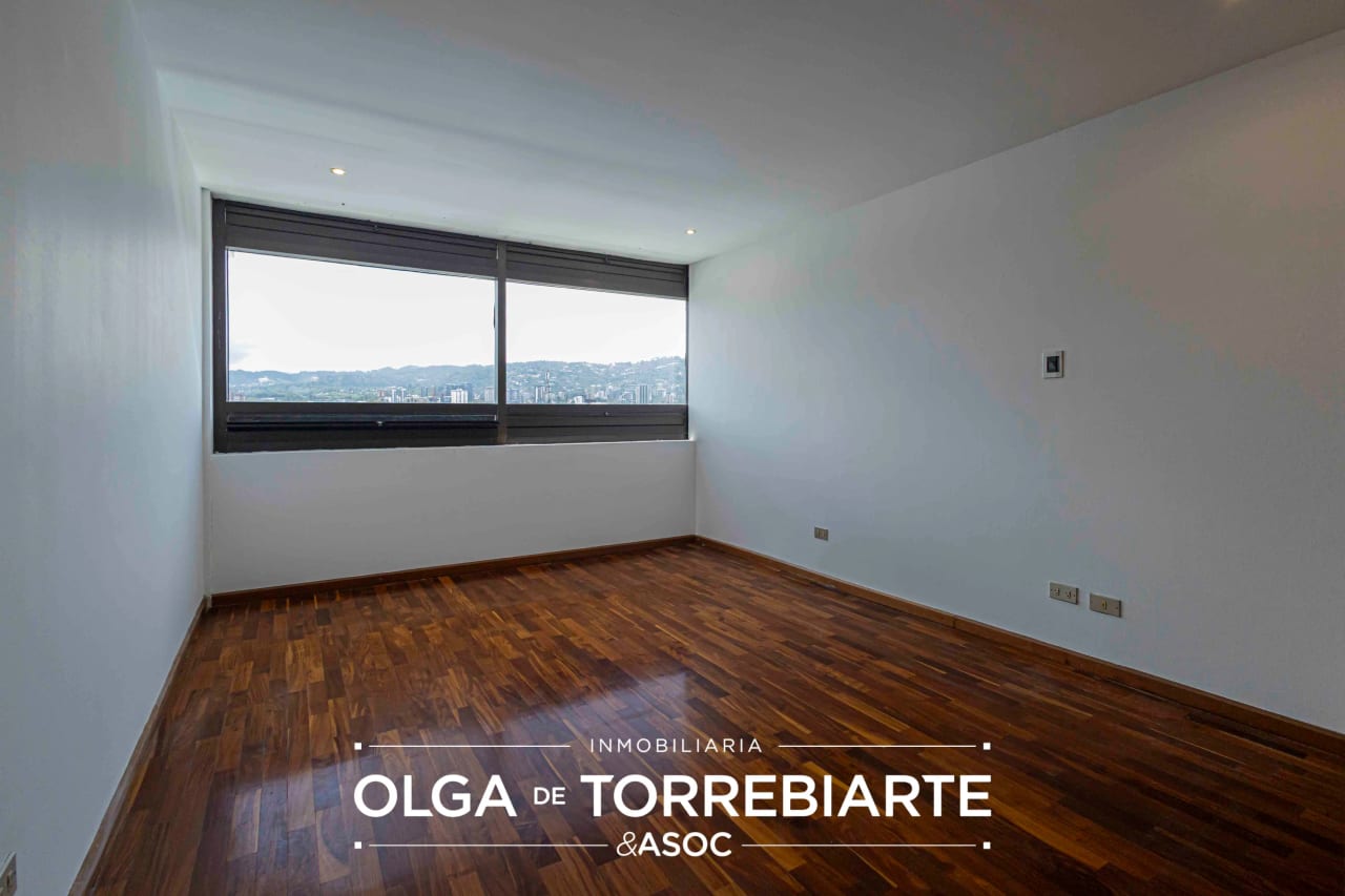 Apartamento en Tiffany I, Zona 10 — Apartamento en Alquiler en Tiffany, Zona 10, Guatemala, Ciudad — foto 11 de 13