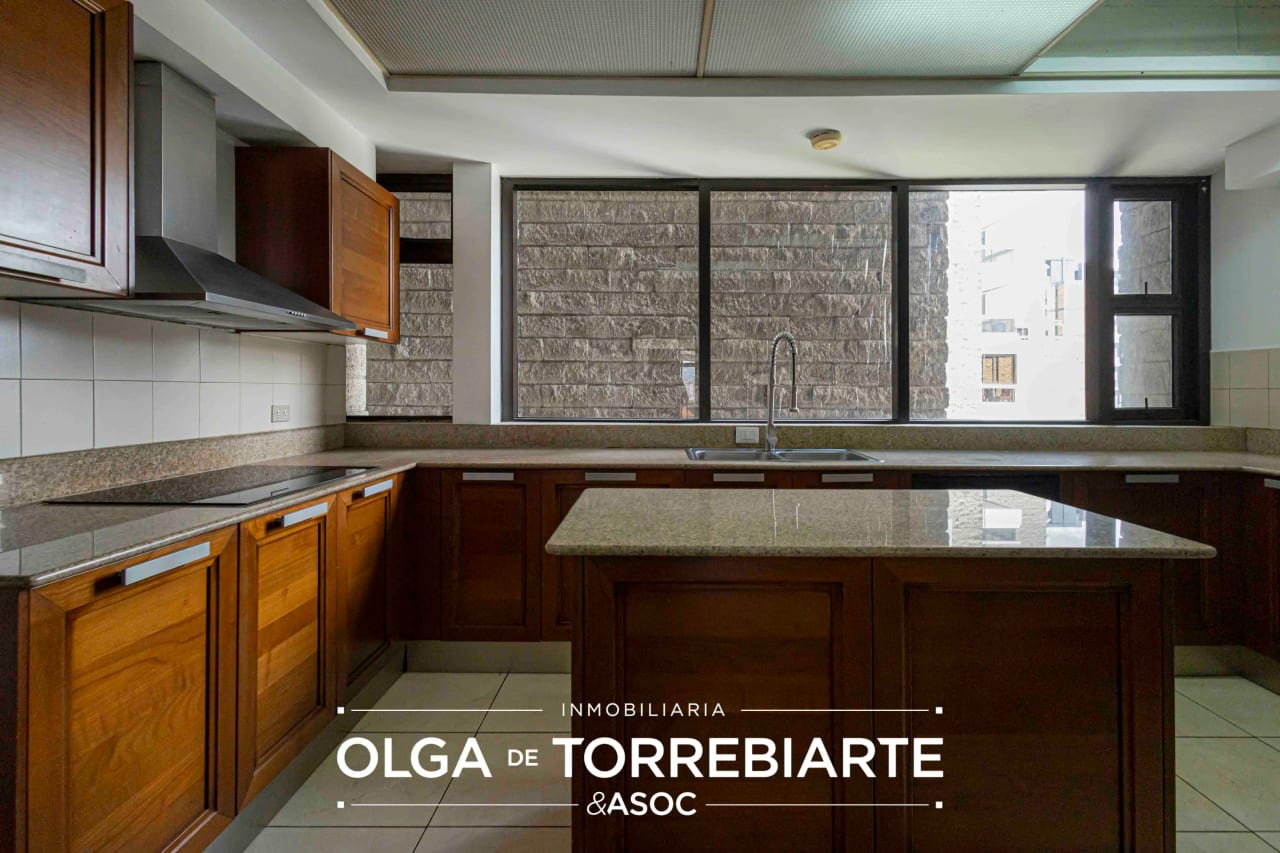 Apartamento en Tiffany I, Zona 10 — Apartamento en Alquiler en Tiffany, Zona 10, Guatemala, Ciudad — foto 9 de 13