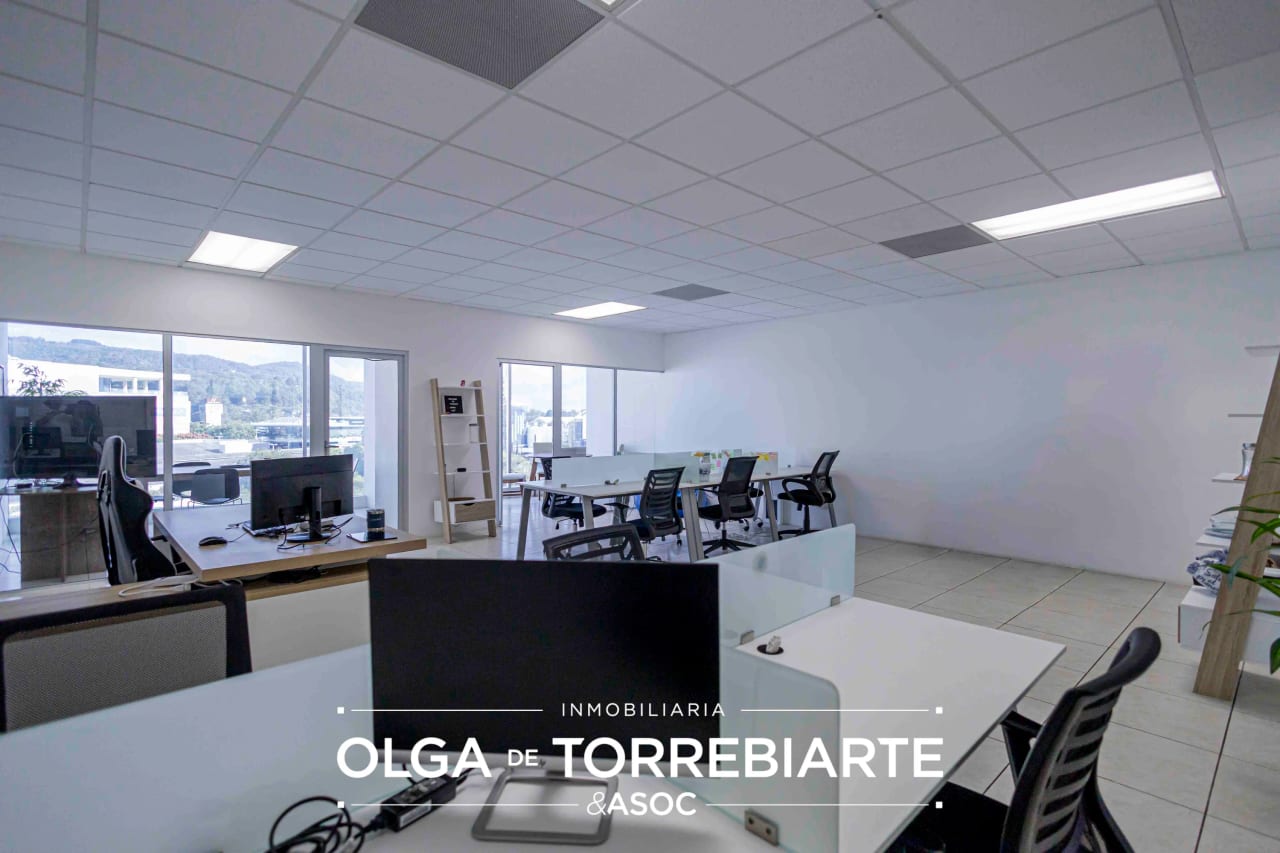 Oficina en Zona Pradera, Zona 10 — Oficina en Alquiler en Zona Pradera, Zona 10, Guatemala, Ciudad — foto 3 de 8