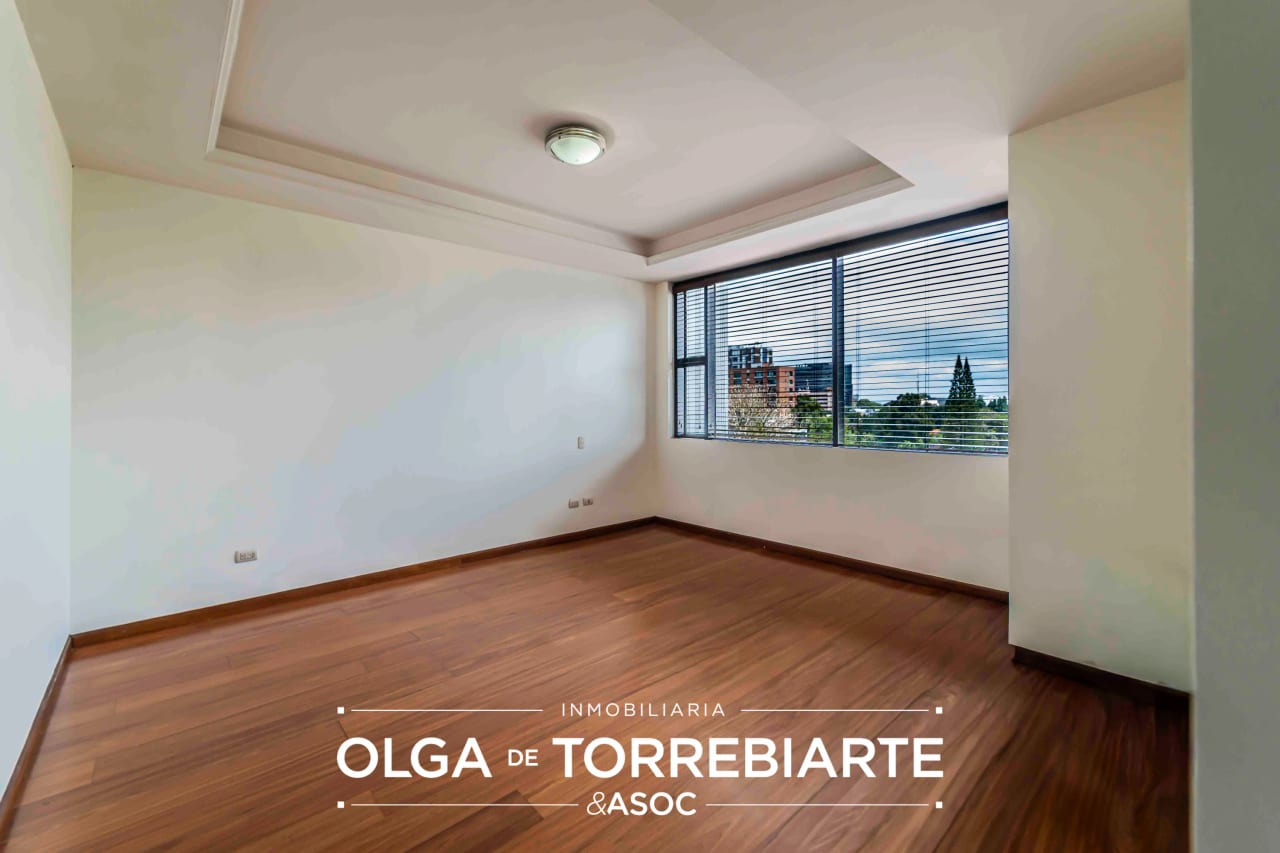 Apartamento en Torre del Valle, Zona 10 — Apartamento en Venta en Torre Del Valle, Zona 10, Guatemala, Ciudad — foto 6 de 9