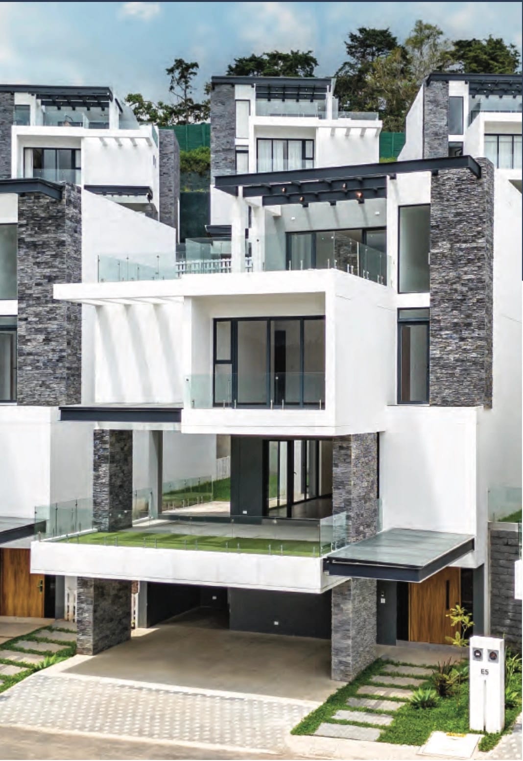 Se Alquila Preciosa Casa en Pulte Ecuestre, Zona 16. — Casa en Alquiler en El Pulté Ecuestre, Zona 16, Guatemala, Ciudad — foto 1 de 14