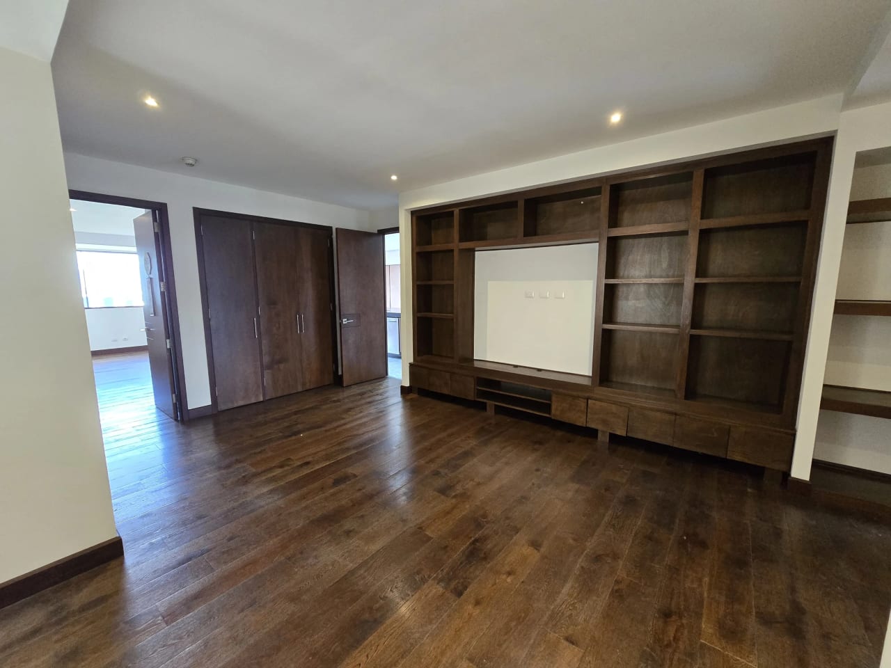 Se Alquila/Vende Apto. Tiffany Quinta, Zona 14. — Apartamento en Alquiler en Tiffany 5ta Avenida, Zona 14, Guatemala, Ciudad — foto 7 de 17