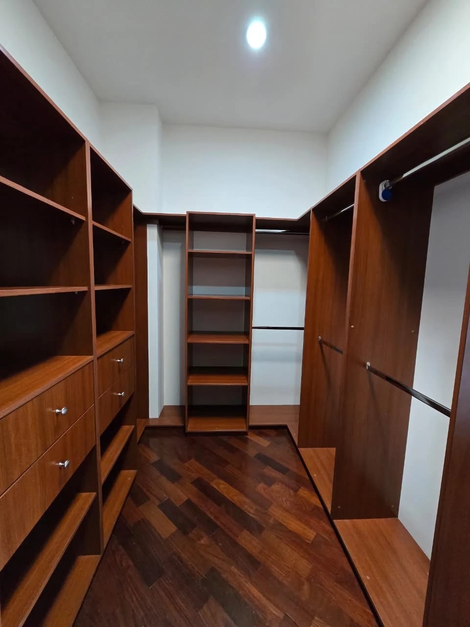 Se Alquila Apto. PH Santa María, Zona 10. — Apartamento en Alquiler en Santa María, Zona 10, Guatemala, Ciudad — foto 9 de 17