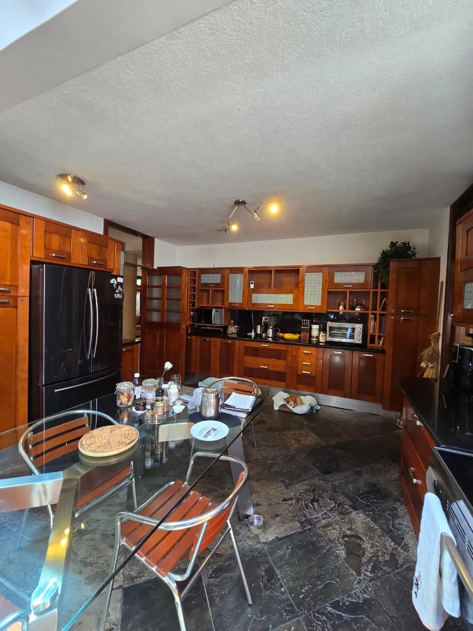 Se Alquila/Vende Casa en km 8.5 CAES. Condominio Maderos 1. — Casa en Alquiler en Maderos I, Carretera a El Salvador, Guatemala, Ciudad — foto 2 de 17