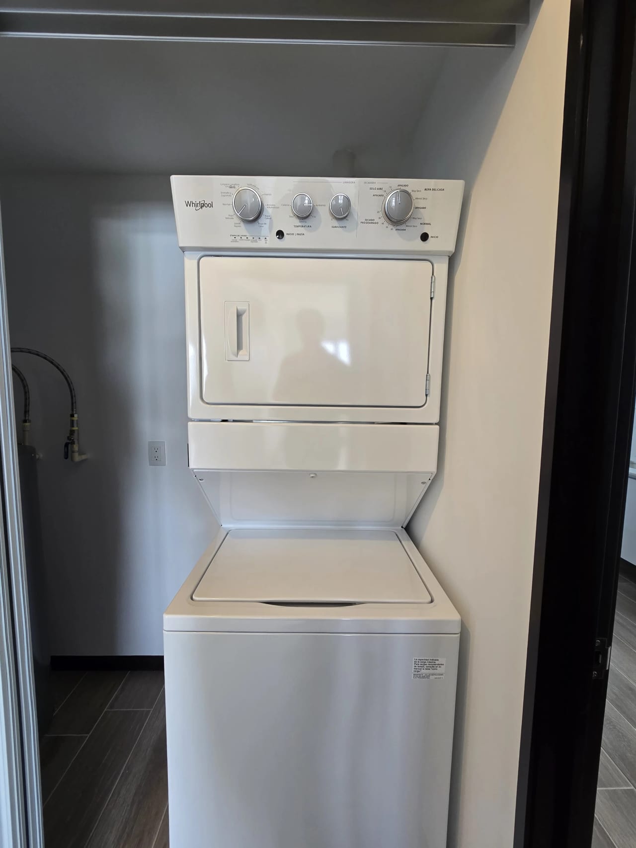 Se Alquila Apto. en Edificio Segheria, Zona 14. — Apartamento en Alquiler en Segheria, Zona 14, Guatemala, Ciudad — foto 5 de 16