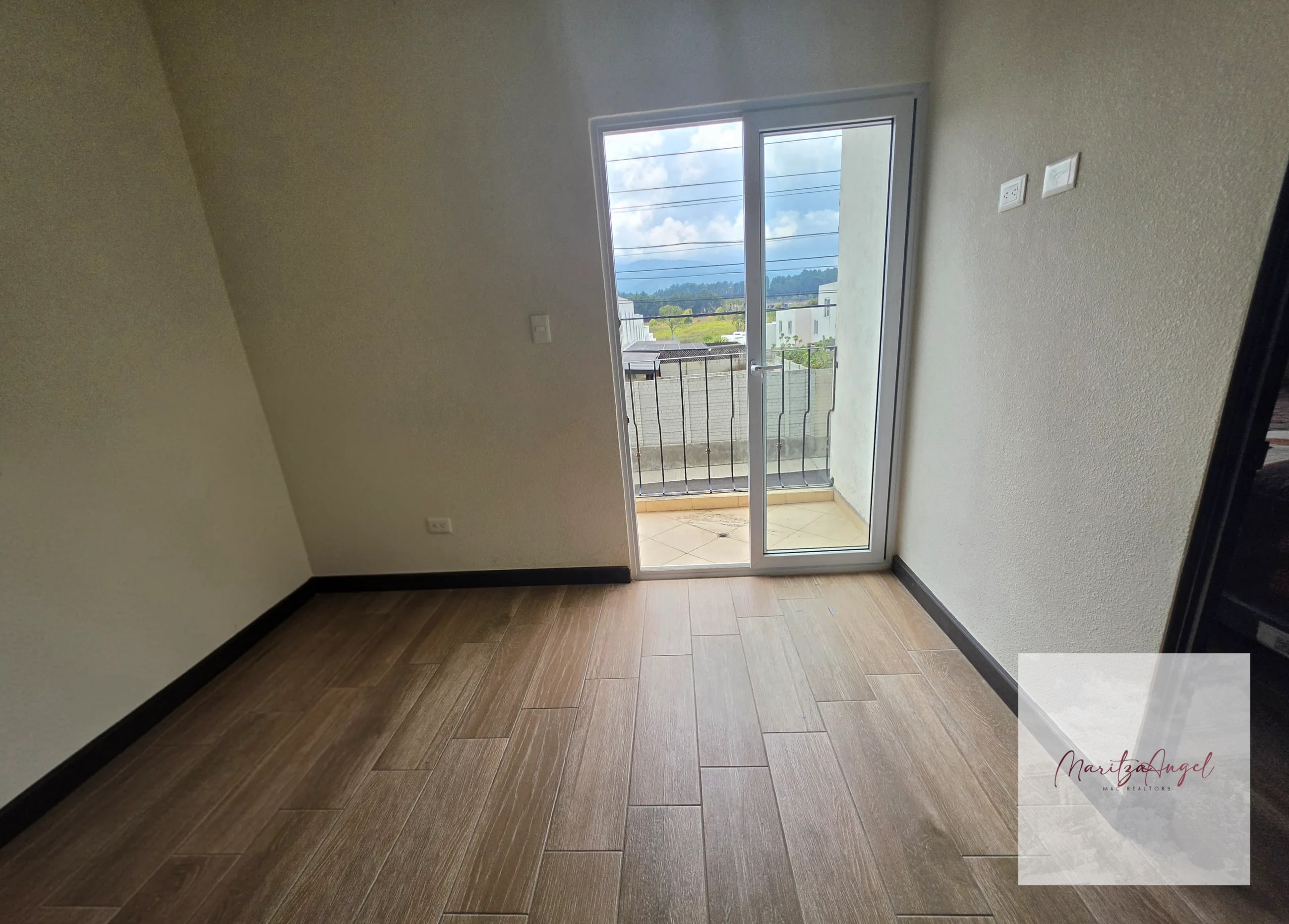 CASA EN VENTA CONDADO ALMERIA SAN JOSE PINULA - 5