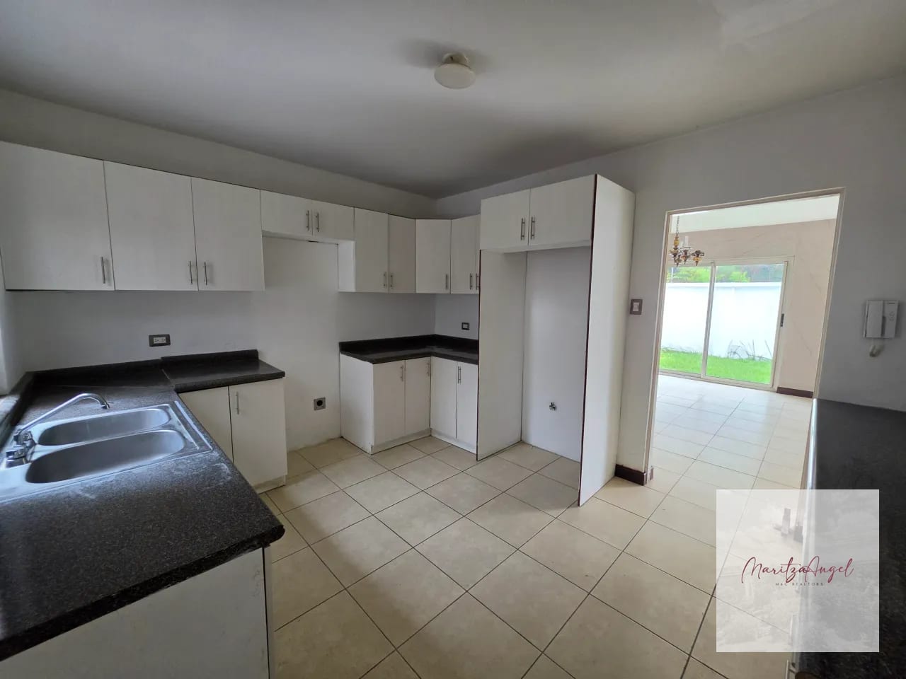 ‼️GANGA‼️ Casa en Venta en Carretera a el Salvador. — Casa en Venta en San Antonio, Carretera a El Salvador, Guatemala, Ciudad — foto 2 de 10