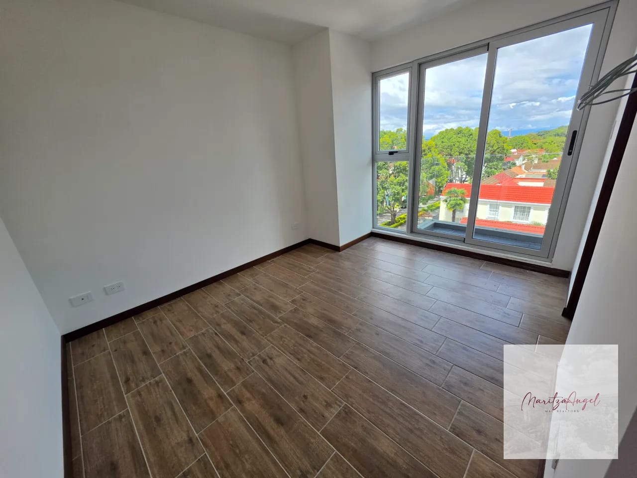 Apartamento en Venta en Condado el Naranjo Ñ, Edificio Nuvo — Apartamento en Venta en Condado Naranjo, Zona 4 Mixco, Guatemala, Ciudad — foto 6 de 14