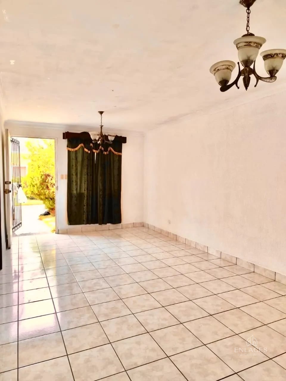 Zona 7 de San Miguel Petapa • Casa en Venta • Condominio Paseo de Fuentes 3 — Casa en Venta en San Miguel Petapa, Guatemala, Ciudad — foto 2 de 6