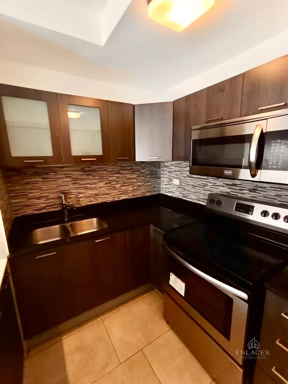 Zona 10 • Apartamento en Venta • Edificio Neo 1 — Apartamento en Venta en Neo Apartamentos, Zona 10, Guatemala, Ciudad — foto 3 de 17
