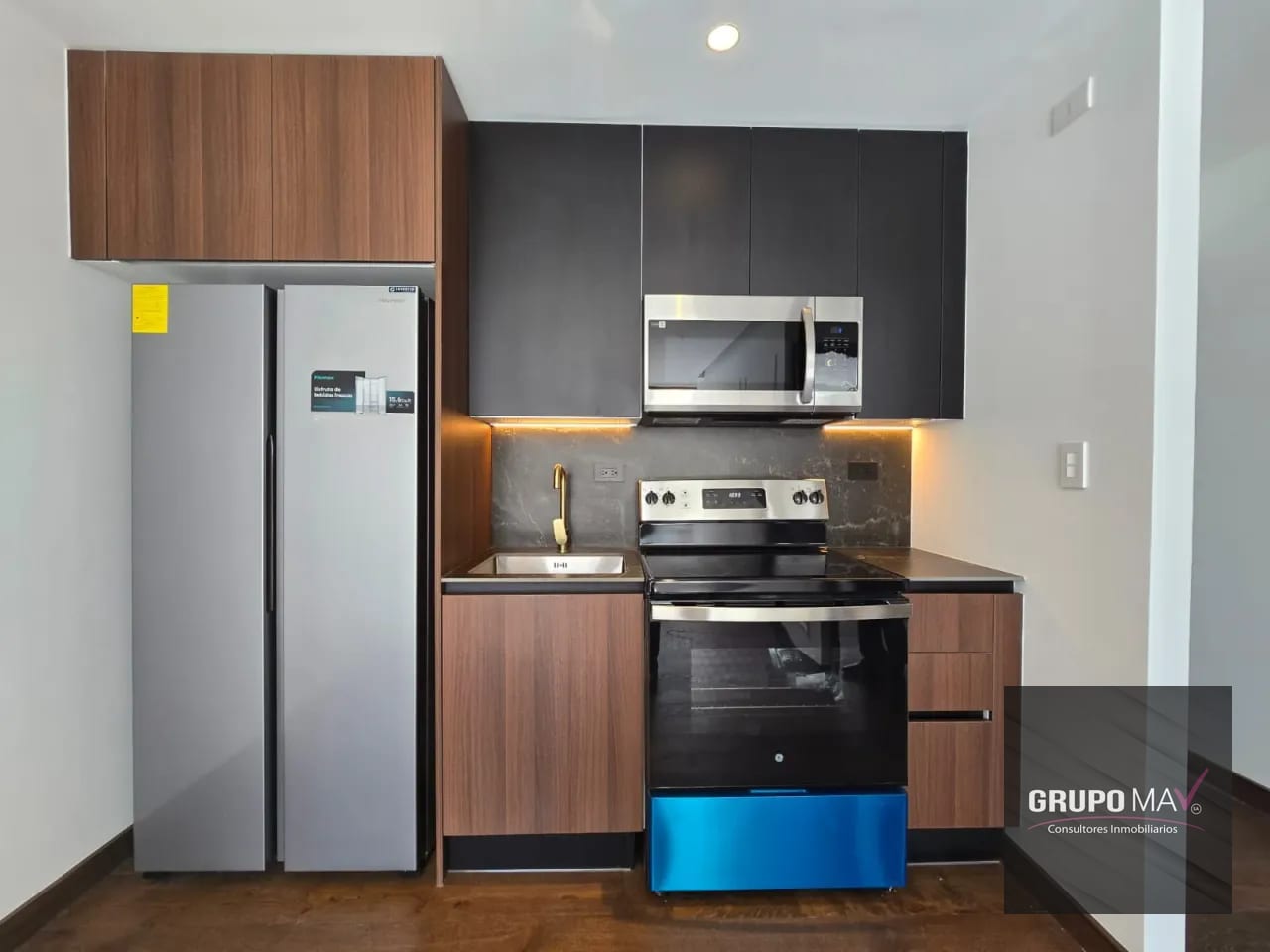 Apartamento Zona 10 Edificio Atarah — Apartamento en Alquiler en Atarah, Zona 10, Guatemala, Ciudad — foto 3 de 11