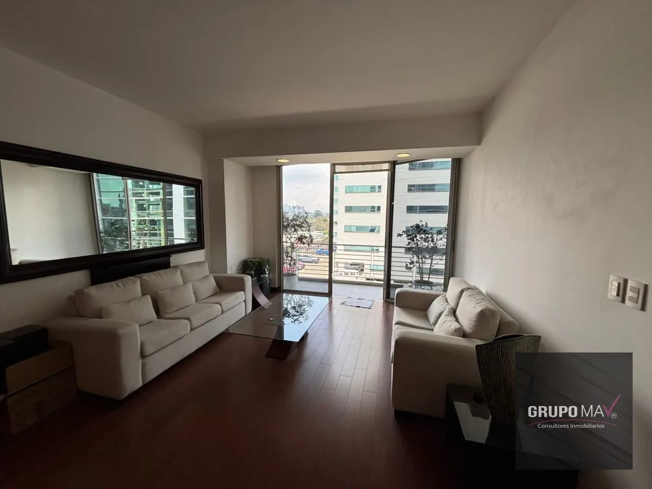 Apartamento Zona 10 Edificio 19 Diez — Apartamento en Alquiler en 19-10, Zona 10, Guatemala, Ciudad — foto 2 de 14