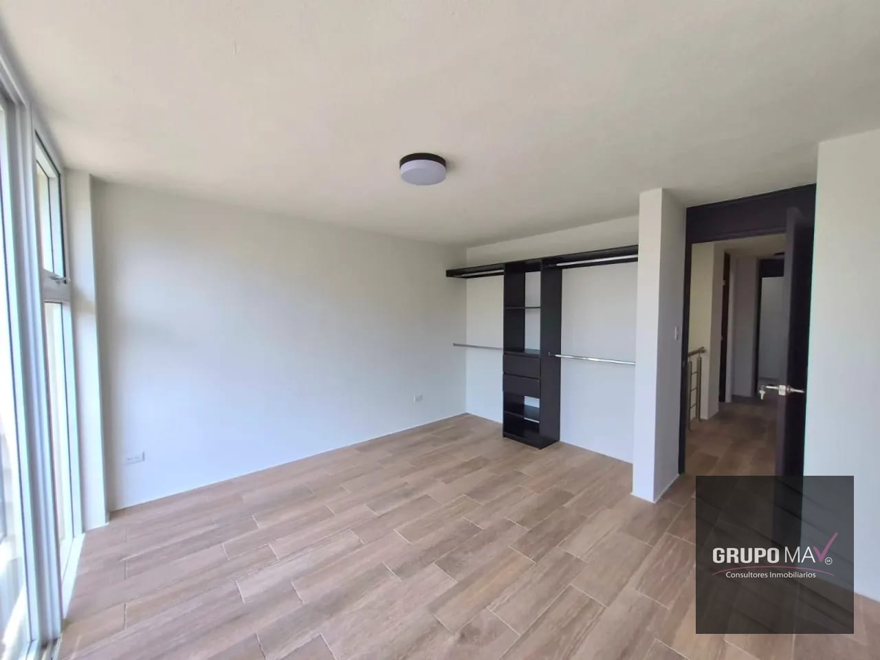 Casa Nueva dentro de Pinabetes Condominio Eucaliptos — Casa en Venta en San José Pinula, Guatemala, Ciudad — foto 8 de 10