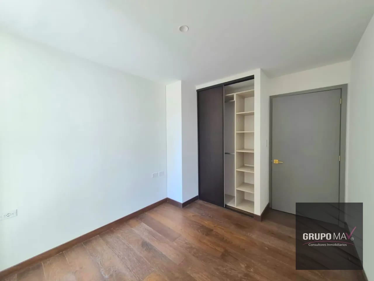 Apartamento Zona 10 Atarah — Apartamento en Alquiler en Atarah, Zona 10, Guatemala, Ciudad — foto 5 de 10