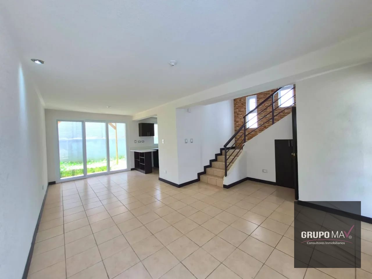 Casa Condominio Altos de Village II Km. 26 Santa Elena Barillas — Casa en Alquiler en Santa Elena Barillas, Guatemala, Ciudad — foto 2 de 9
