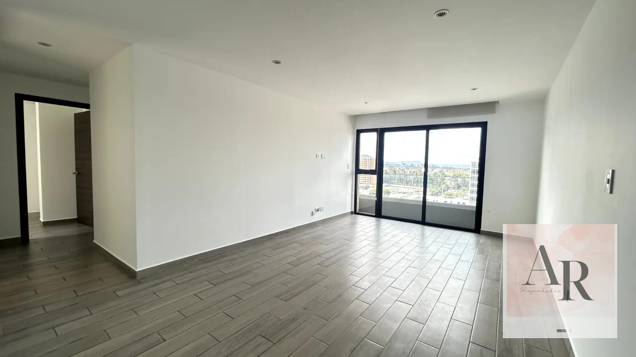 Apartamento en renta zona 10 — Apartamento en Alquiler en Parque 10, Zona 10, Guatemala, Ciudad — foto 4 de 11