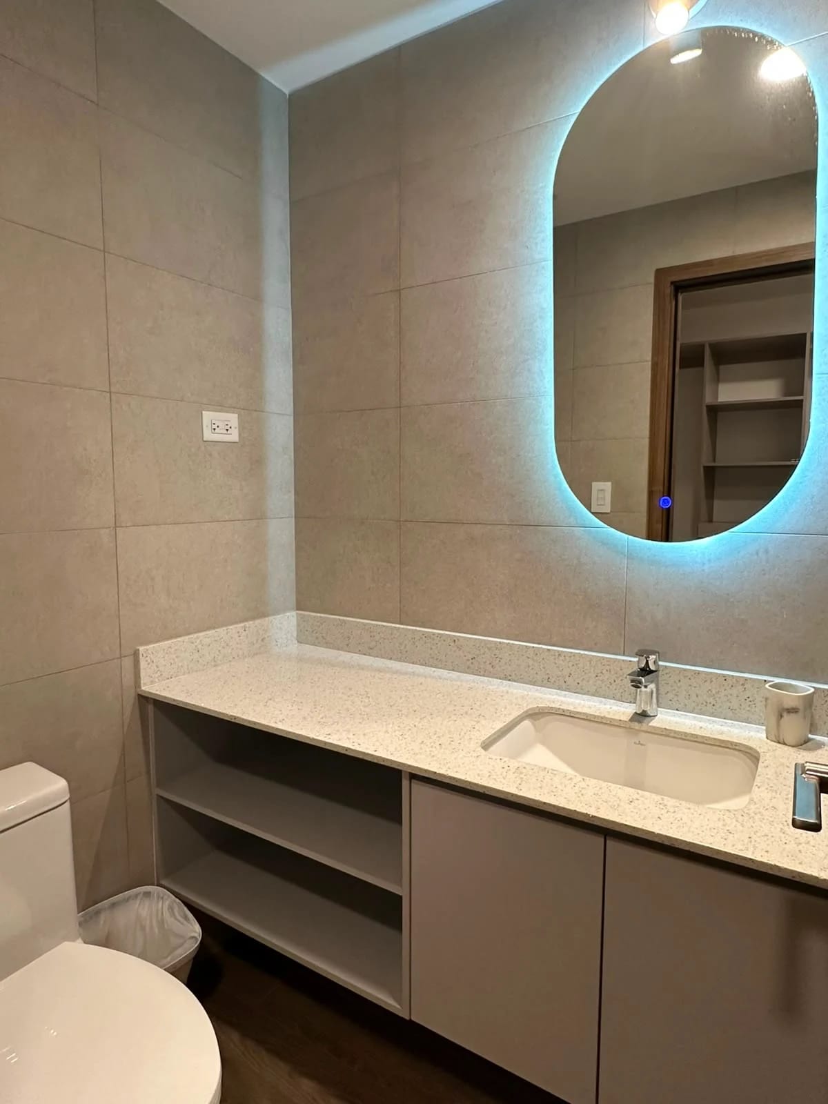 Apto en renta en parque 14 zona 14 — Apartamento en Alquiler en Parque 14, Zona 14, Guatemala, Ciudad — foto 8 de 12