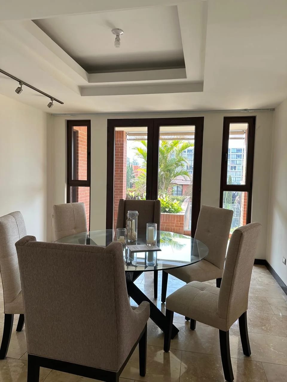 Casa en venta en ACACIAS zona 16 (CONSULTA PRECIO) — Casa en Venta en Acacias de Cayalá, Zona 16, Guatemala, Ciudad — foto 2 de 16