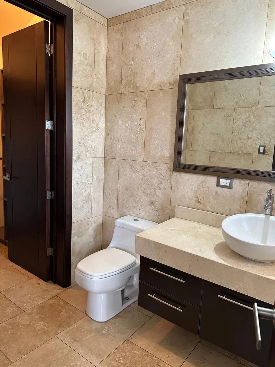 Casa en venta en ACACIAS zona 16 (CONSULTA PRECIO) — Casa en Venta en Acacias de Cayalá, Zona 16, Guatemala, Ciudad — foto 6 de 16