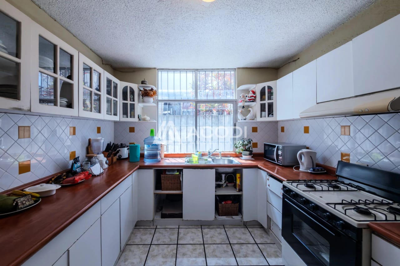 Casa en Zona 16 — Casa en Venta en Zona 16, Guatemala, Ciudad — foto 5 de 10